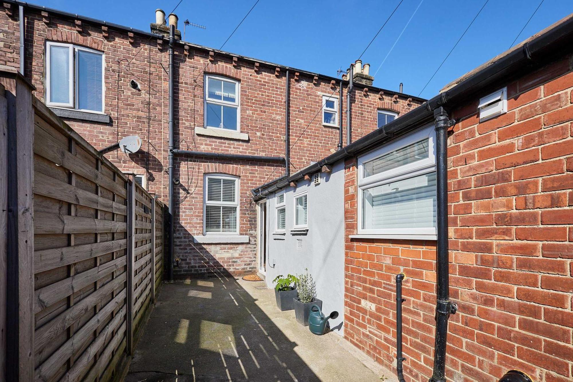 Host & - Mayfield Holiday home